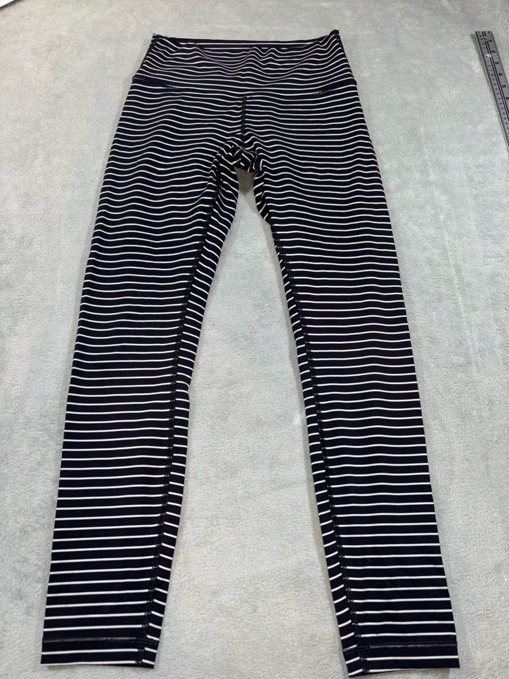 Lululemon Wunder Under High Rise Tight 28" *Parallel Stripe Black White - Size 6
